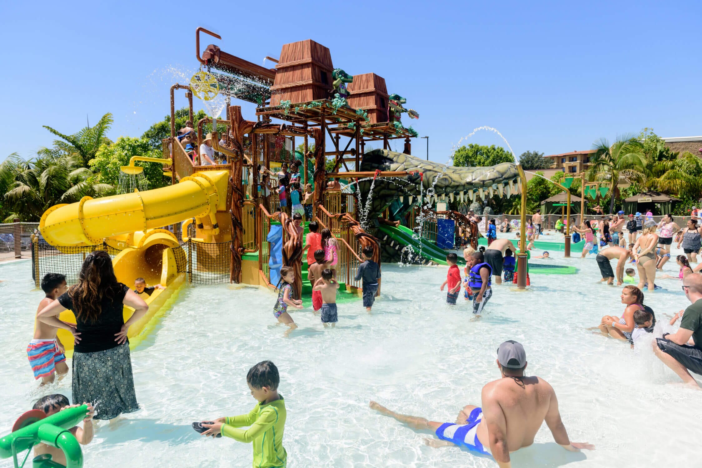 Duplo Splash Safari at Legoland California in Carlsbad, a perfect water play area for young kids during the warm summer months. A family-friendly vacation spot.