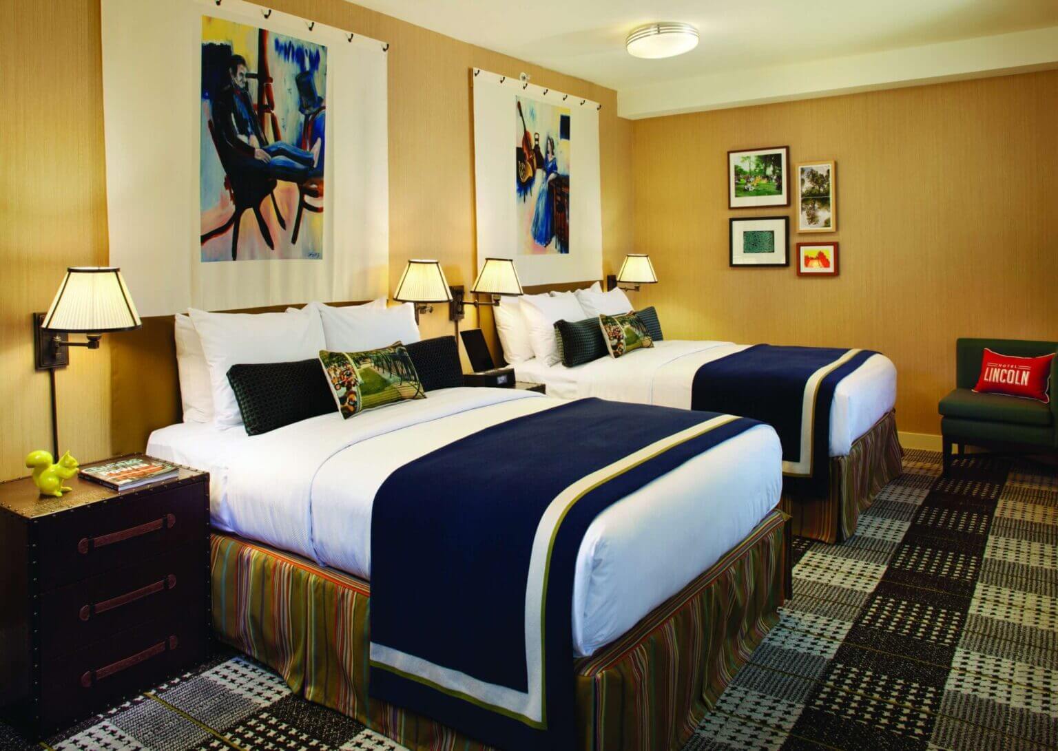 Interior of Hotel Lincoln in Chicago, showcasing its charming boutique design with vintage decor, eclectic furnishings, and cozy seating areas that reflect the hotel’s historic character.